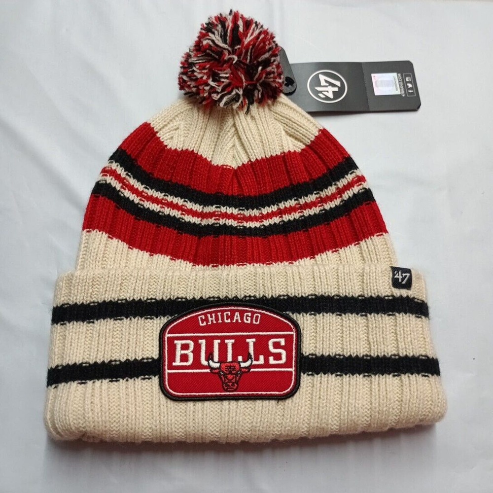 Chicago Bulls Graphic Pom Beanie Hat